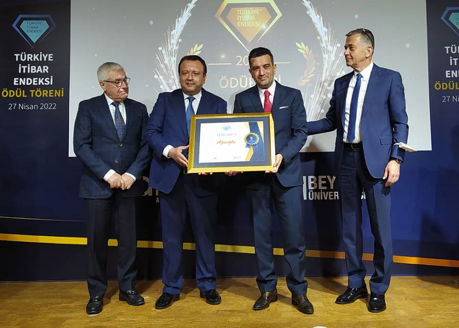 AĞAOĞLU “TÜRKİYE’NİN EN İTİBARLI GAYRİMENKUL MARKASI” OLDU
